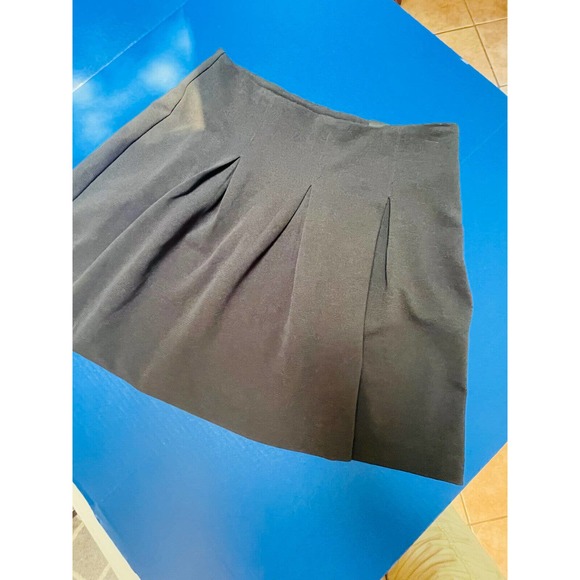 Alfani Woman Sz 12 Black Pleated A Line Short Skirt Side Zip Up Closure NWT - Picture 11 of 15